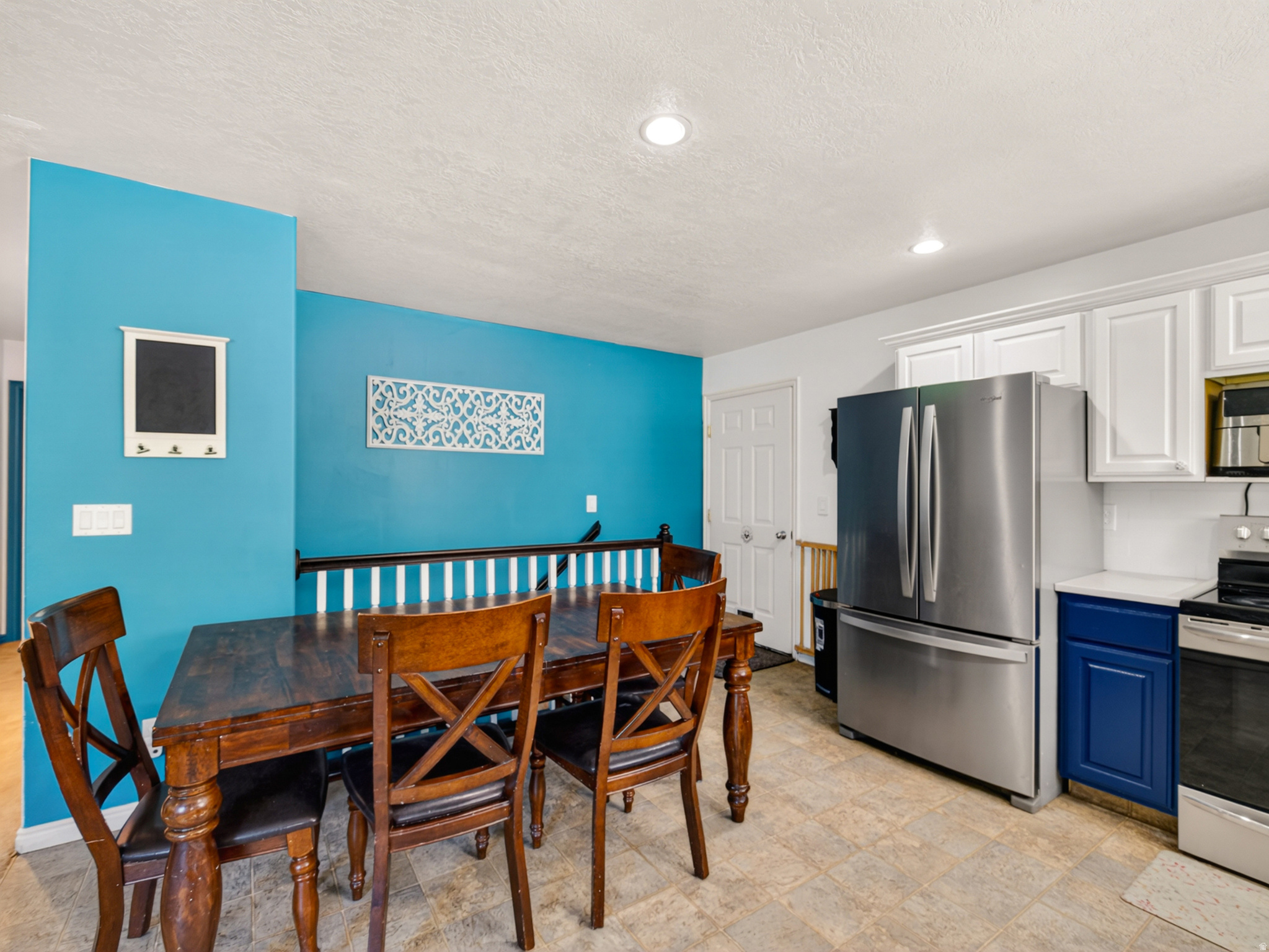 EASTSIDE ESTATES - Residential