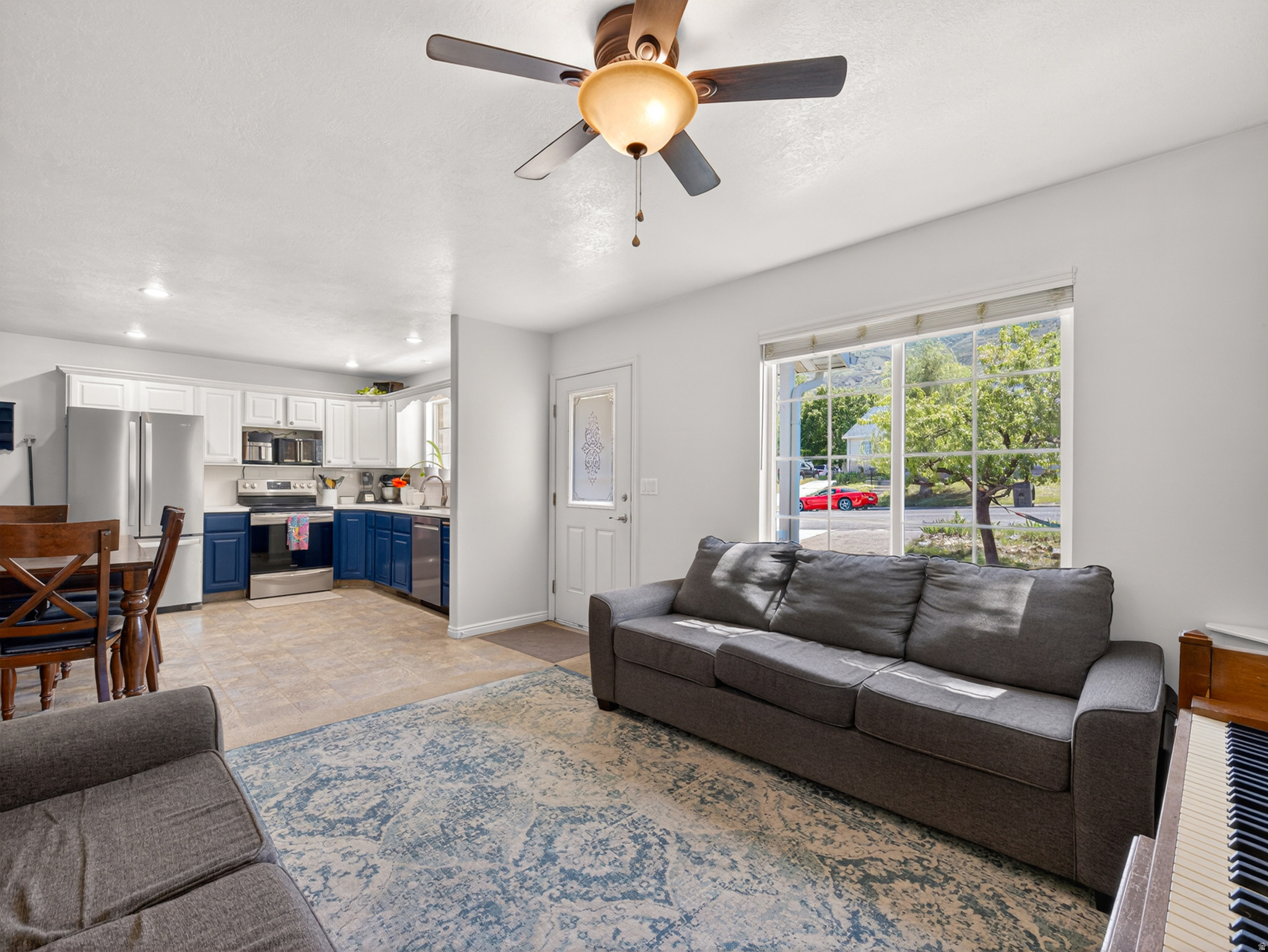 EASTSIDE ESTATES - Residential