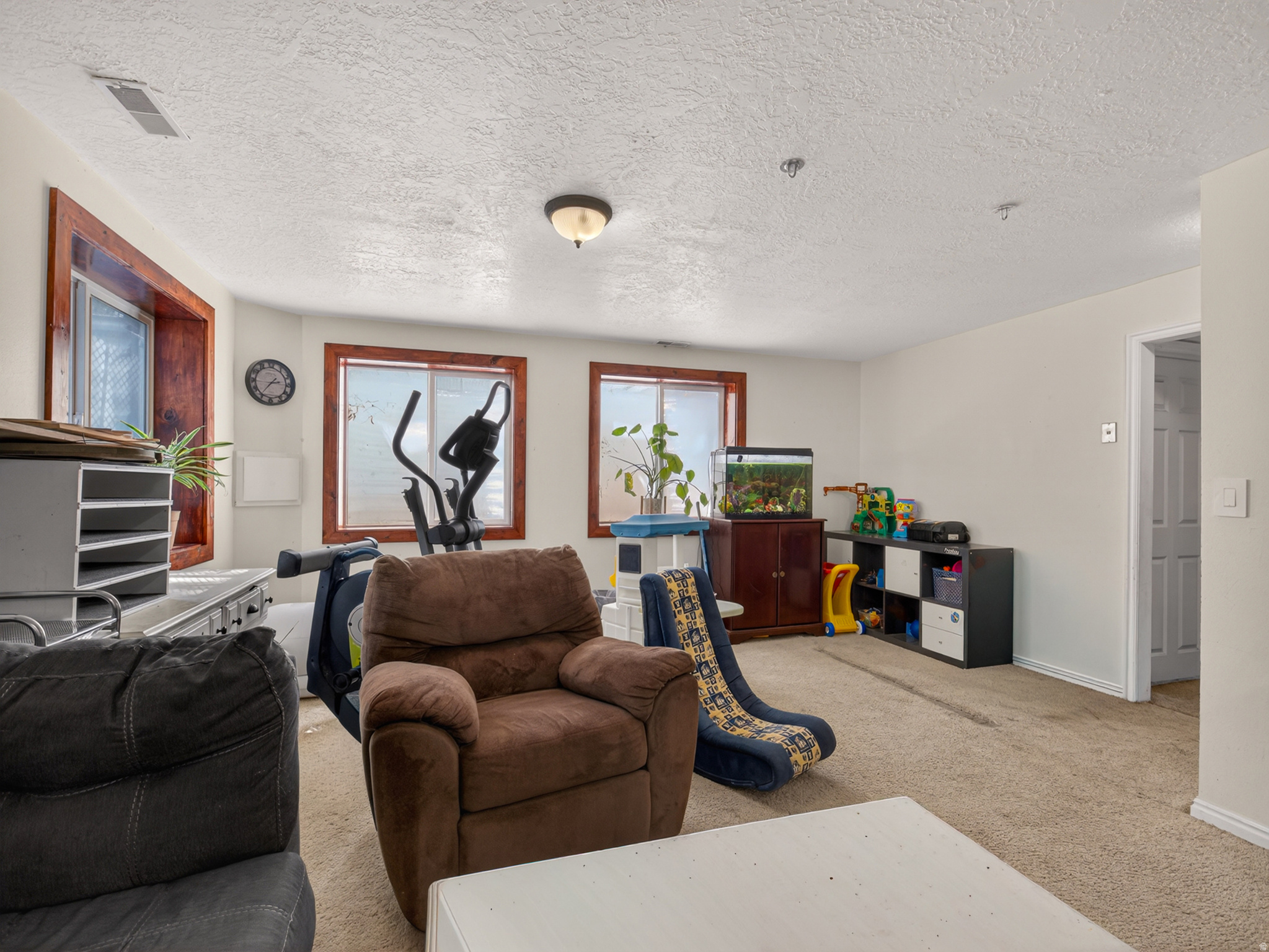 EASTSIDE ESTATES - Residential