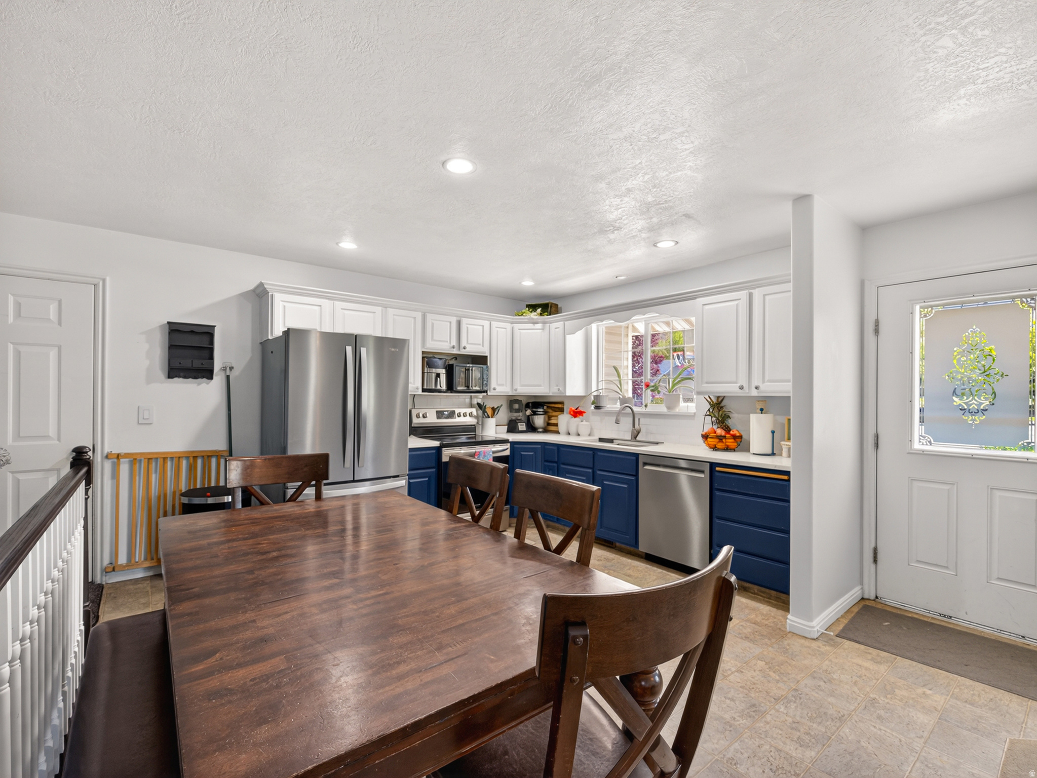 EASTSIDE ESTATES - Residential
