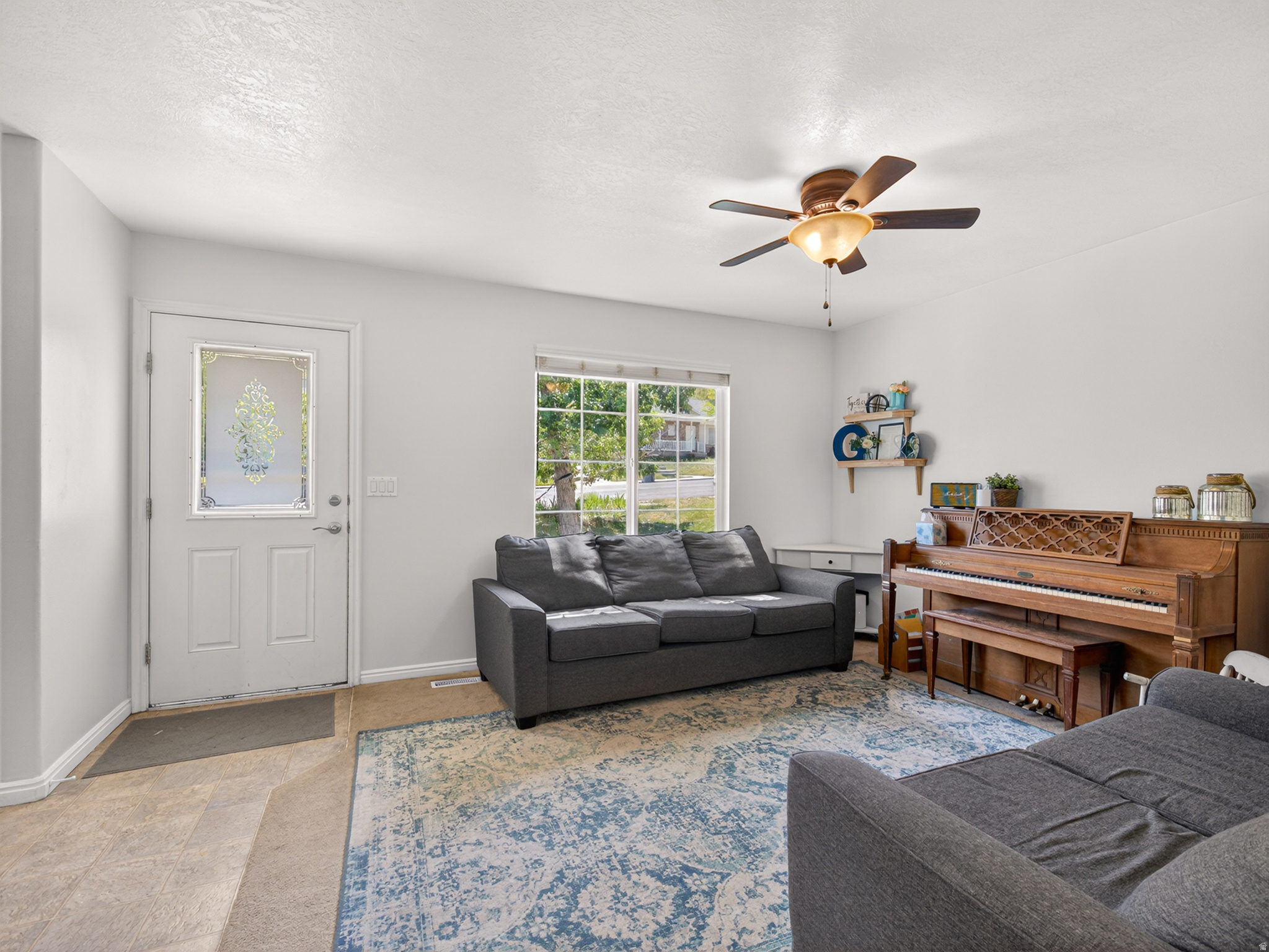 EASTSIDE ESTATES - Residential