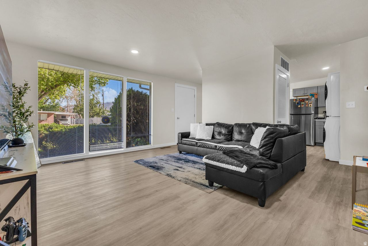 PARK VIEW LOT 1 - Residential