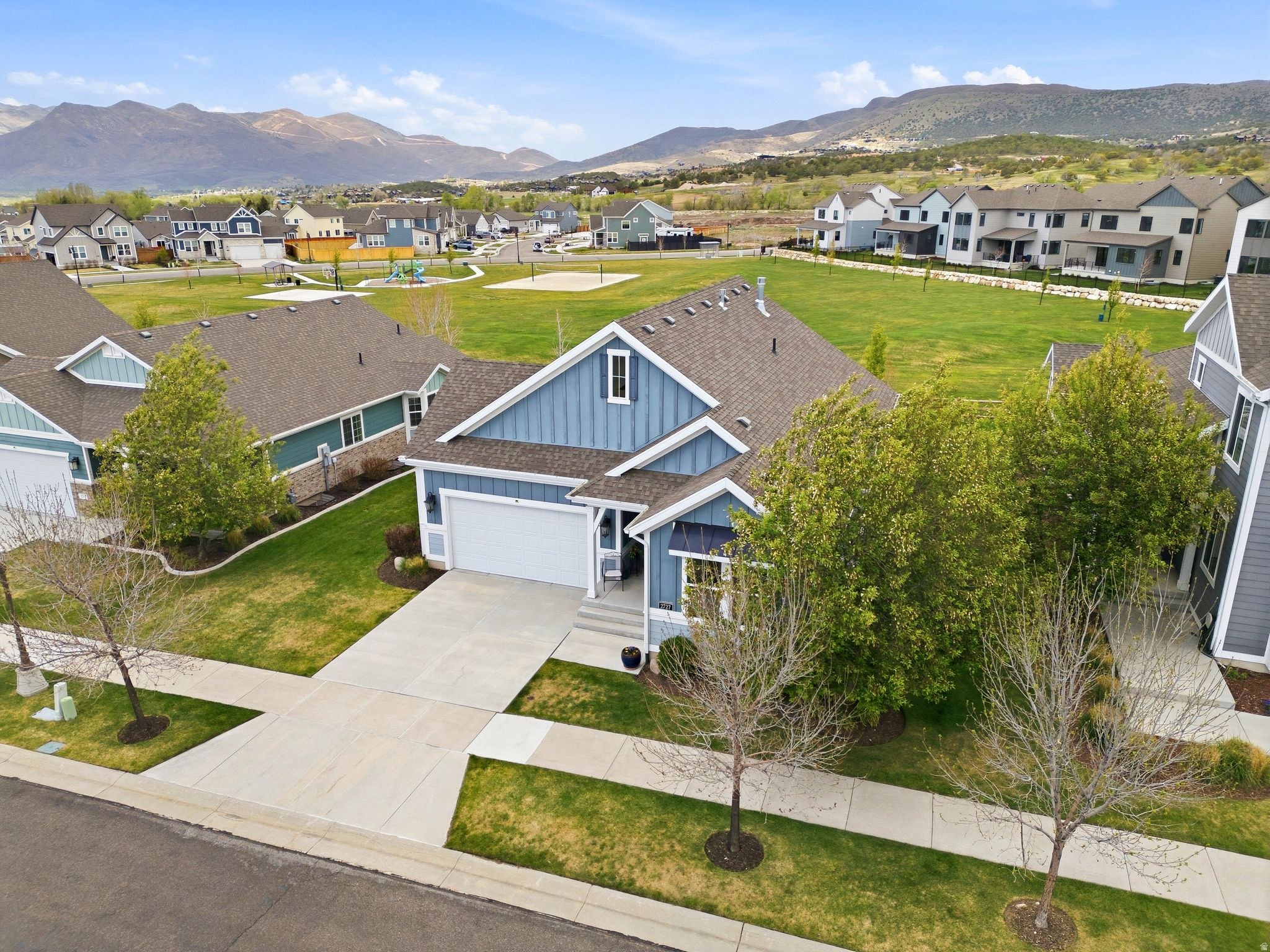 LAKE CRE - Residential