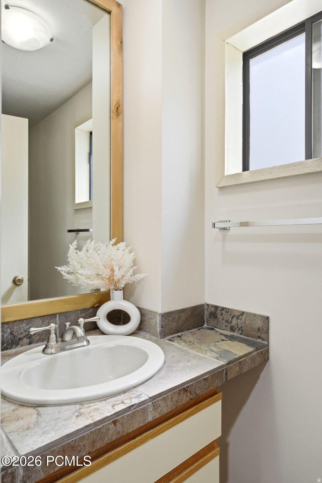 THREE KINGS - Residential