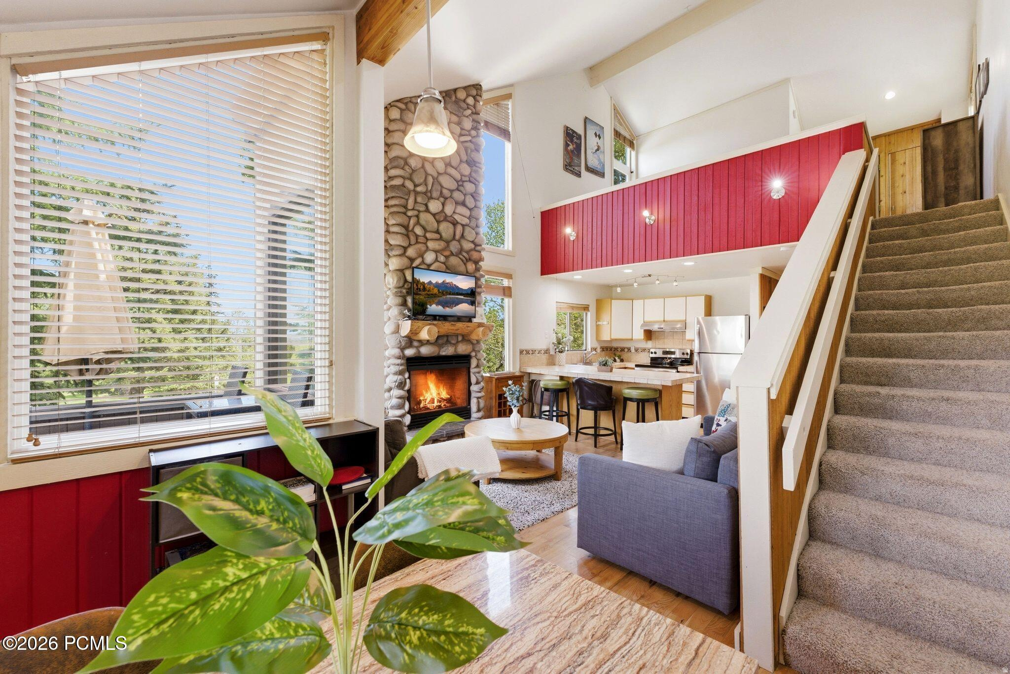 THREE KINGS - Residential