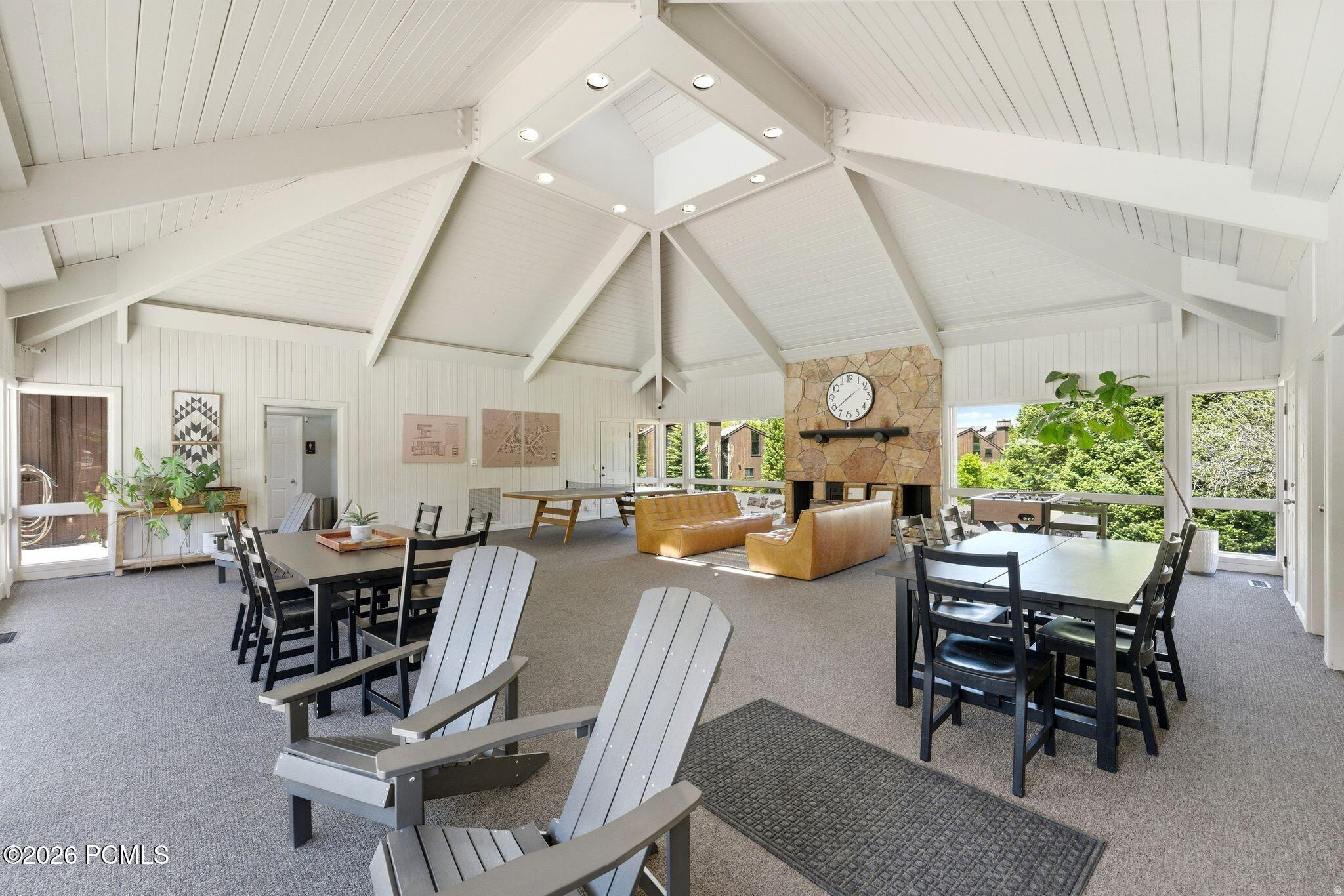 THREE KINGS - Residential
