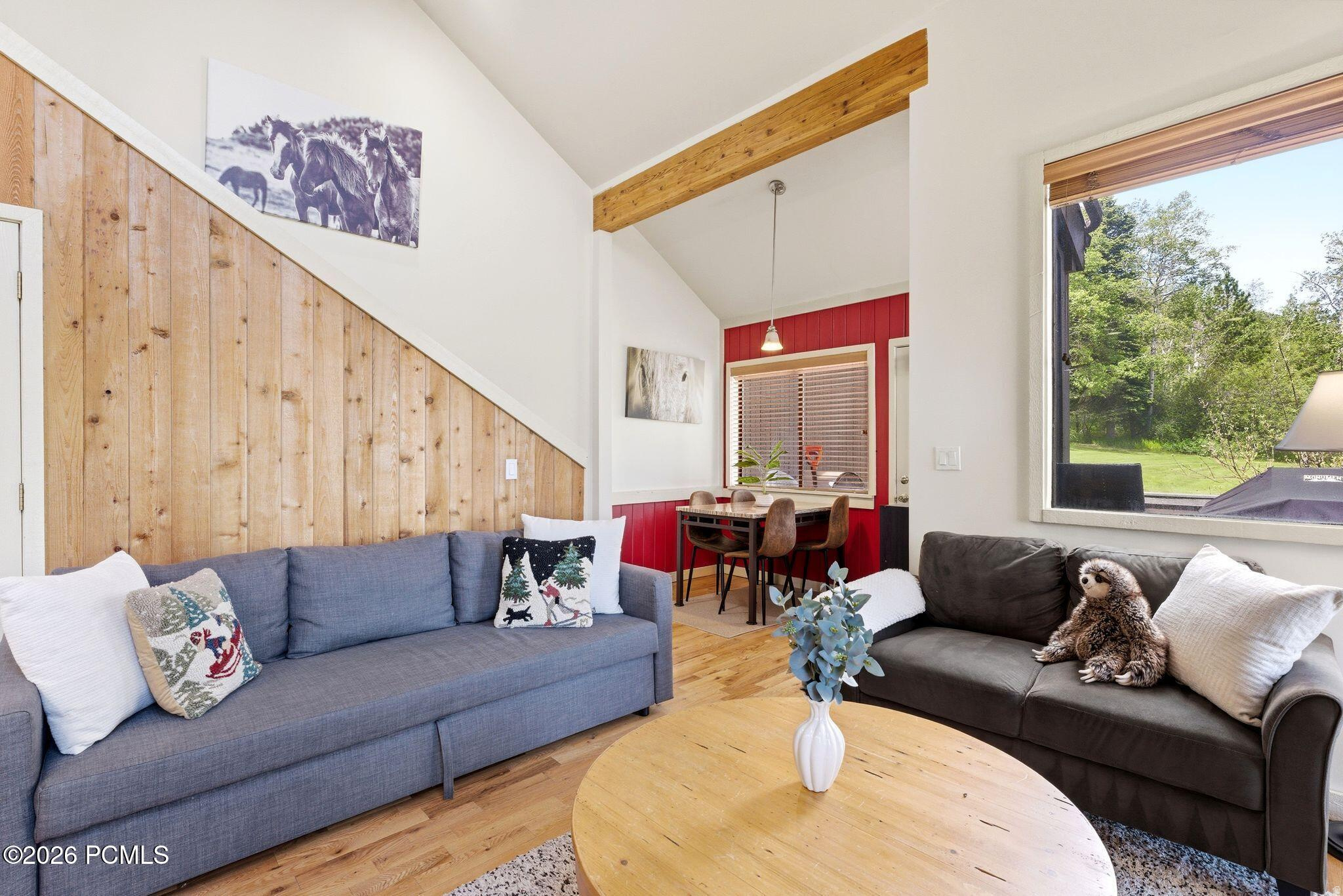 THREE KINGS - Residential