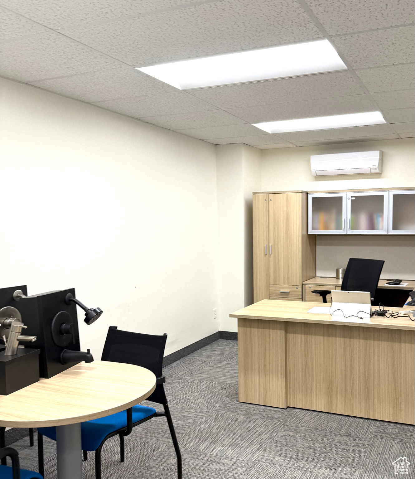 LANDINGS POINT CON - Commercial Sale