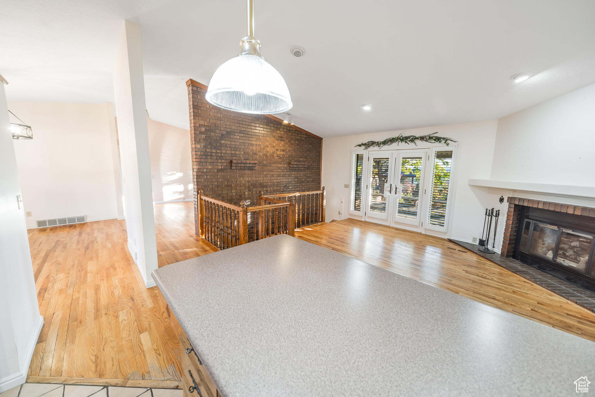 HILLCREST - Residential