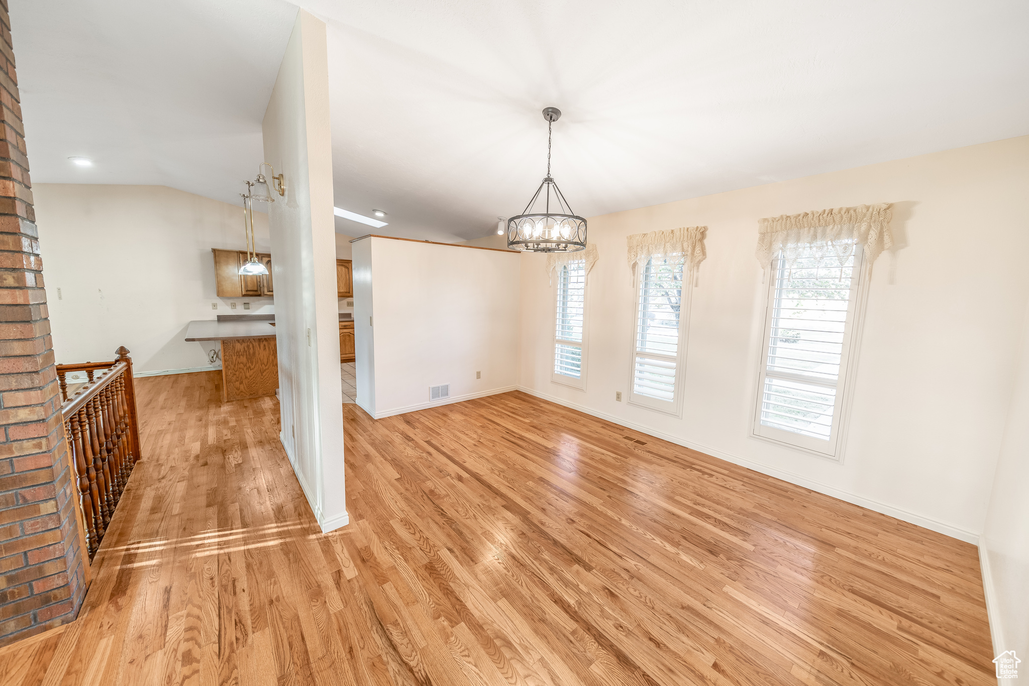 HILLCREST - Residential