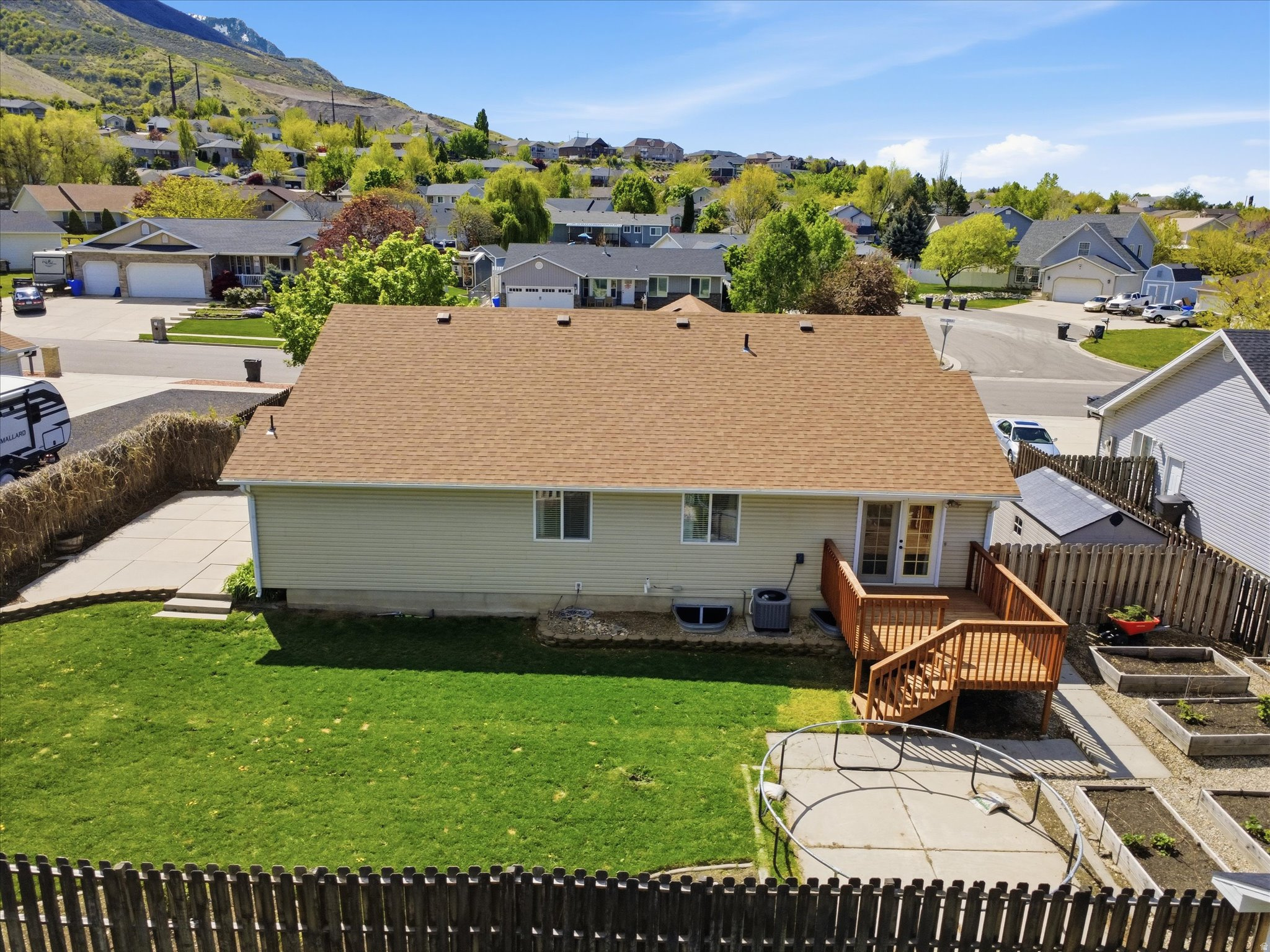 THREE MILE CREEK - Residential