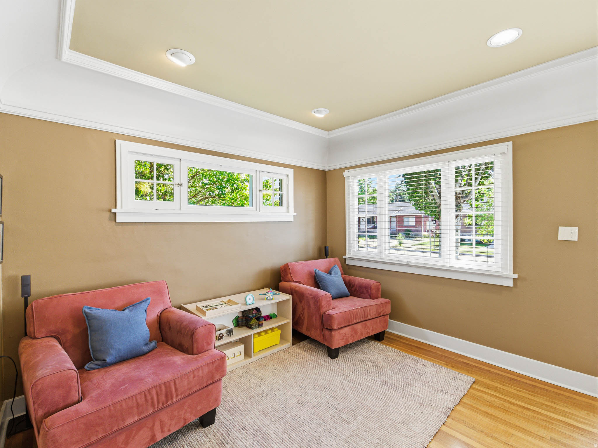 EAST WATERLOO - Residential
