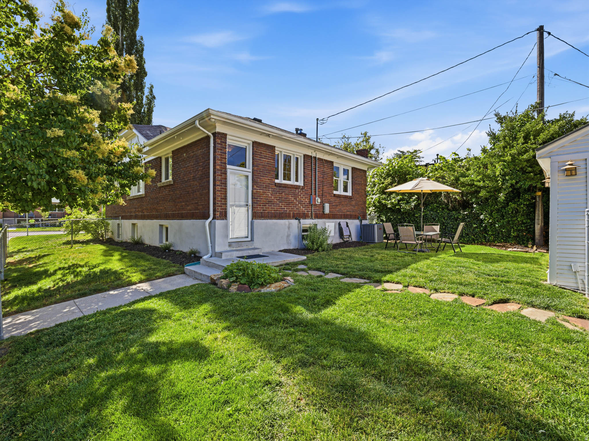 EAST WATERLOO - Residential