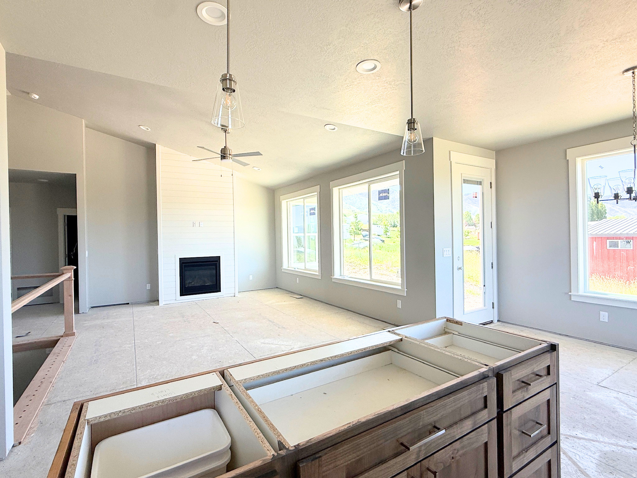 MOUNTAIN GATE SUBDVISION - Residential