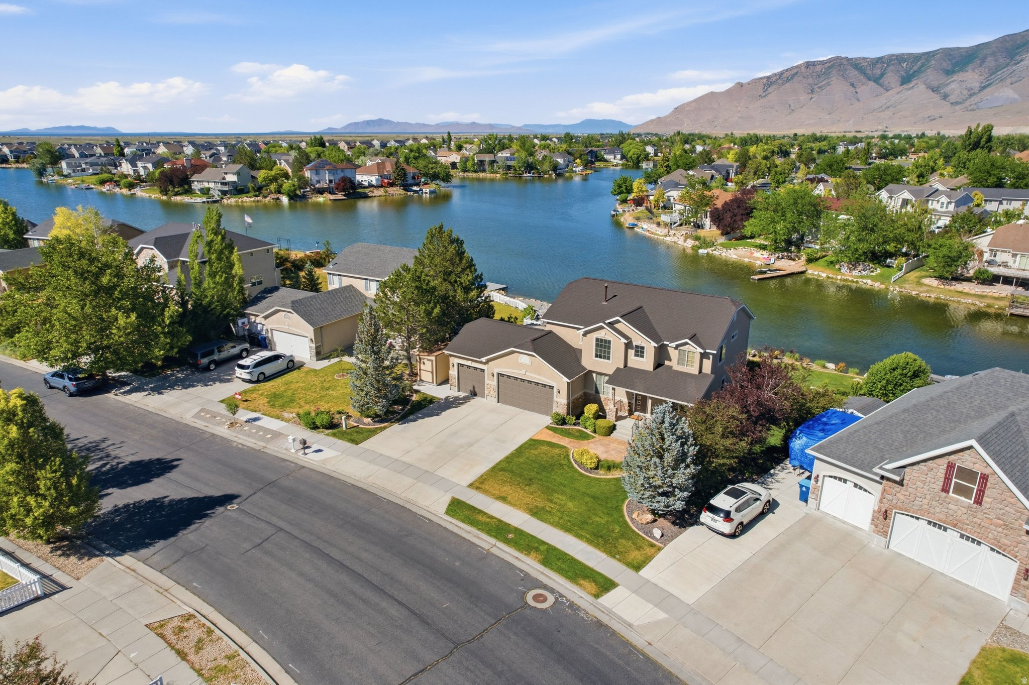 LAKESIDE SUBDIVISION - Residential