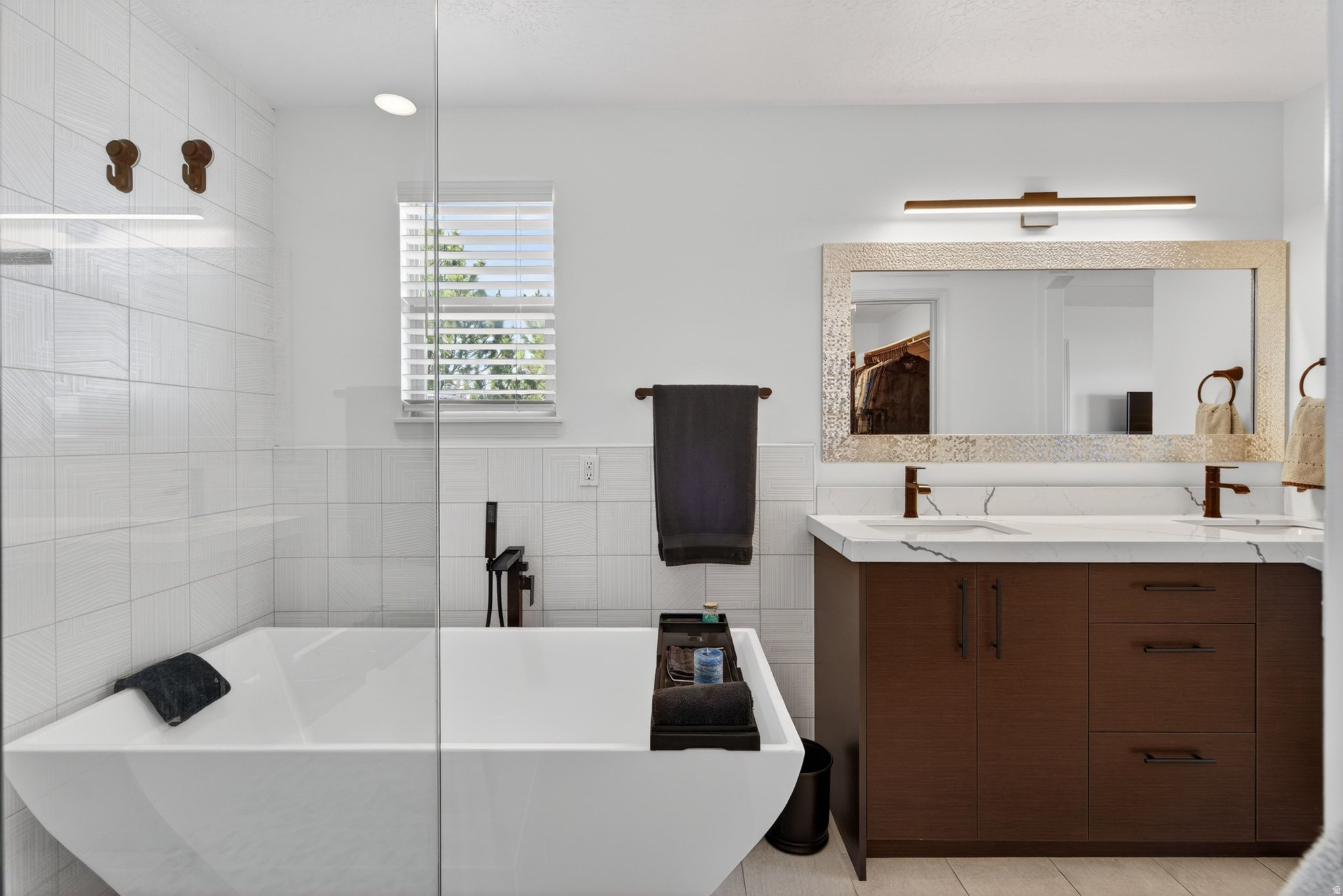 LAKESIDE SUBDIVISION - Residential