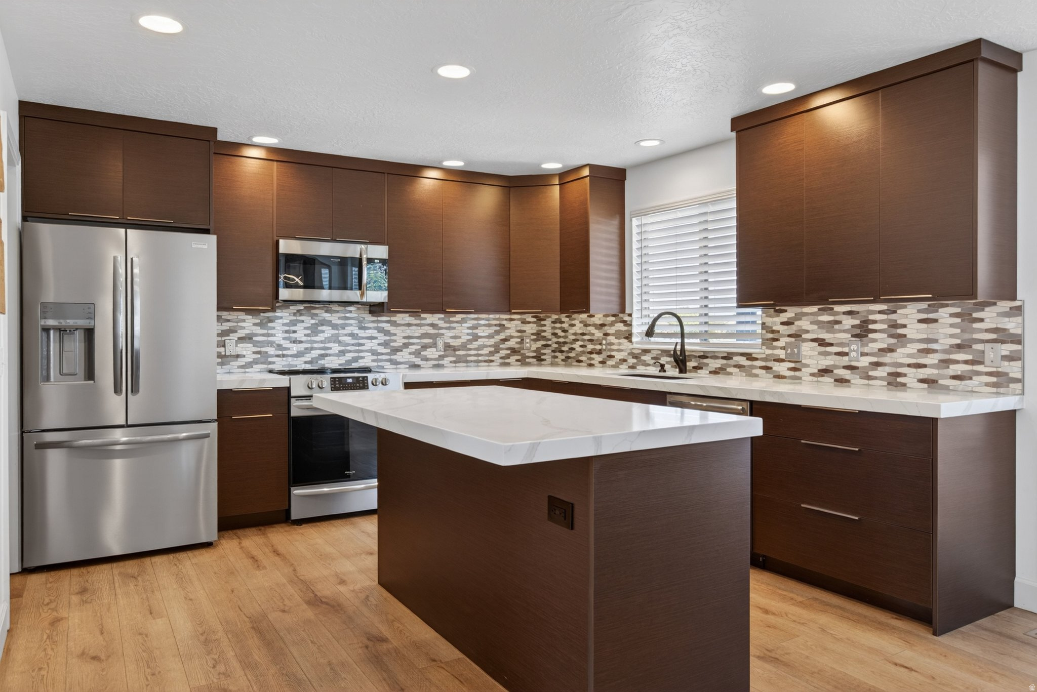 LAKESIDE SUBDIVISION - Residential