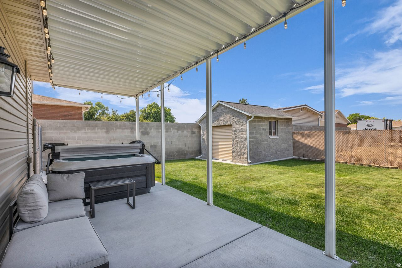 CROWN ESTATES PH II - Residential