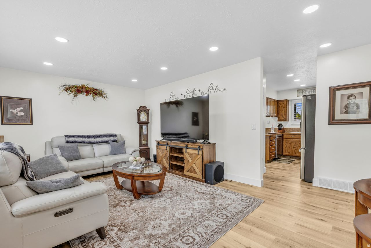 CROWN ESTATES PH II - Residential