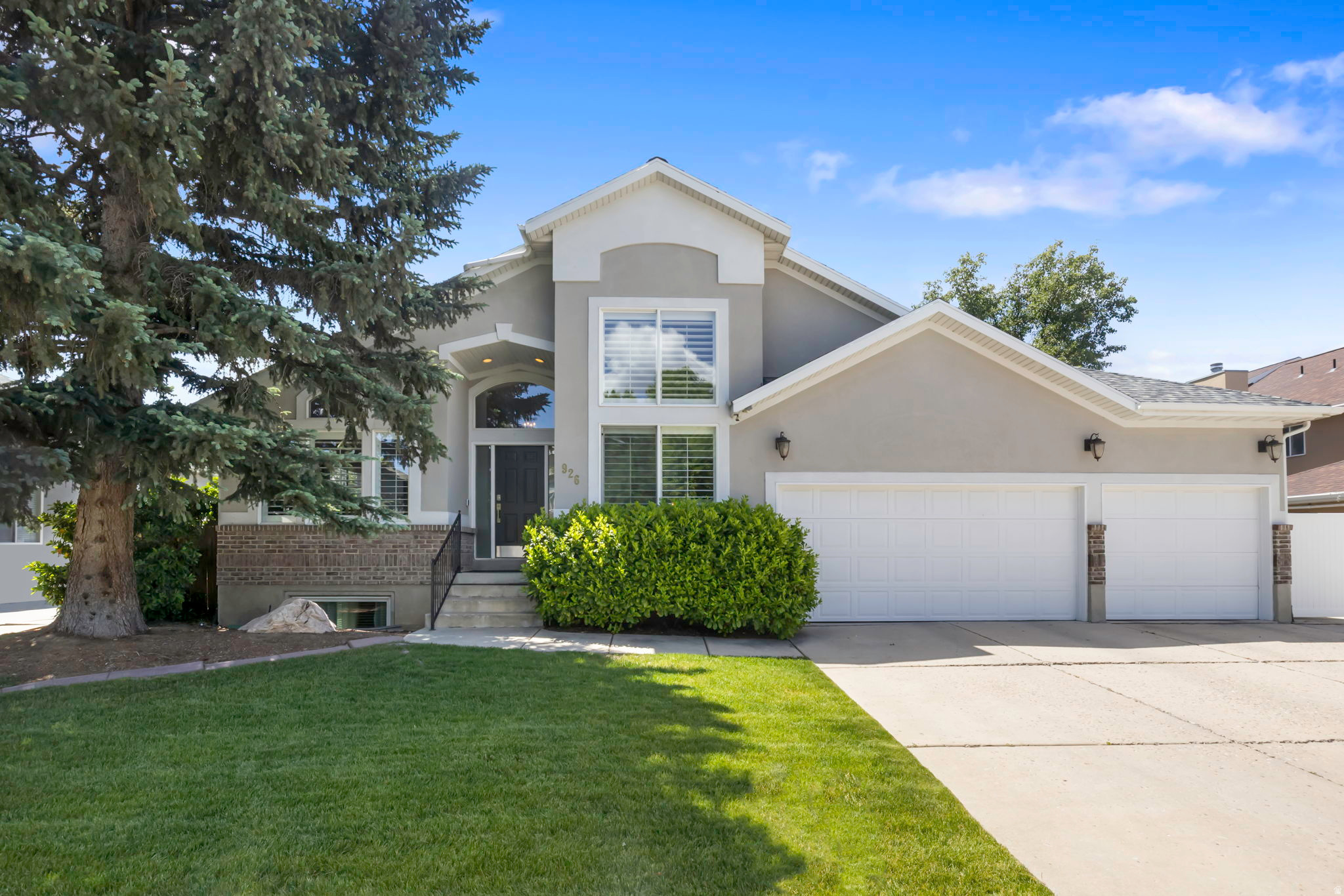 TAHNIA PARK - Residential
