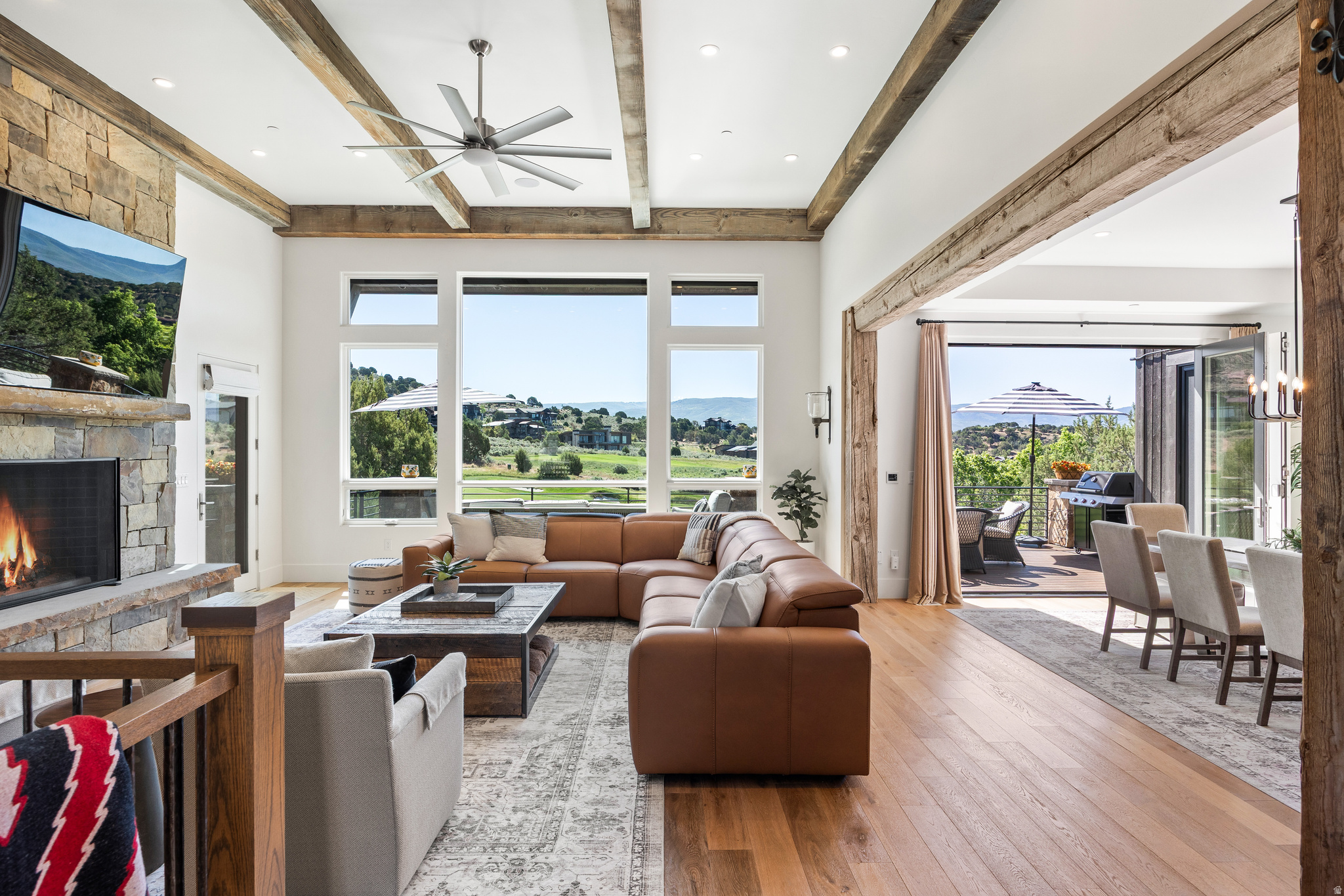 RED LEDGES - Residential