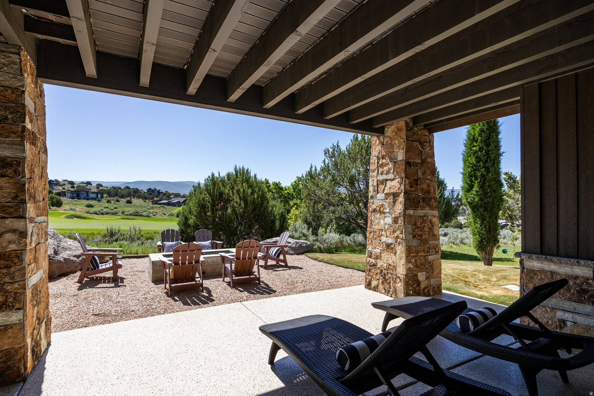 RED LEDGES - Residential