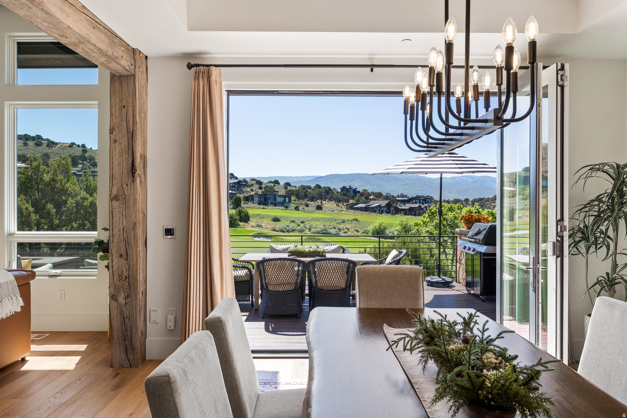 RED LEDGES - Residential