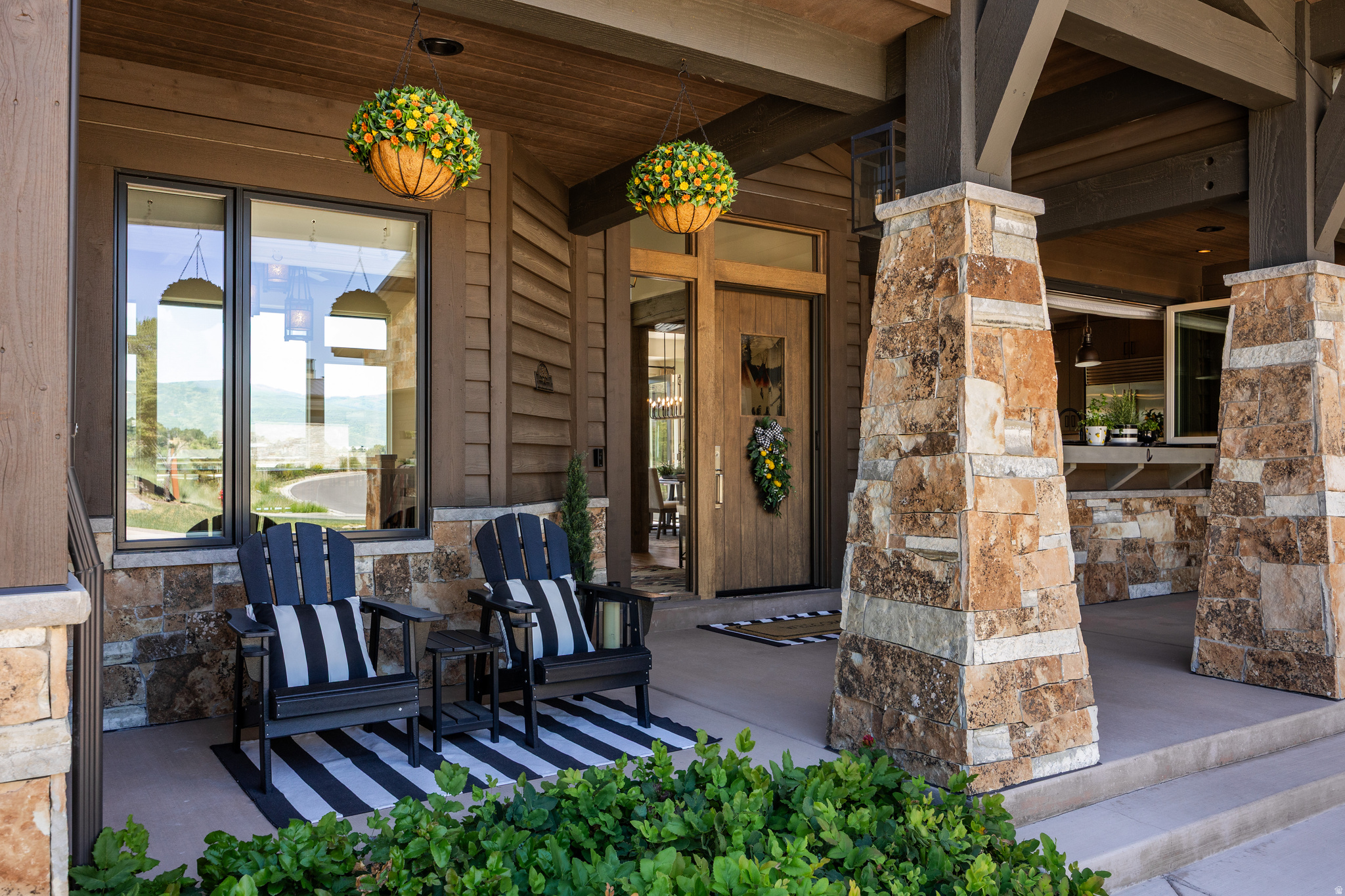 RED LEDGES - Residential