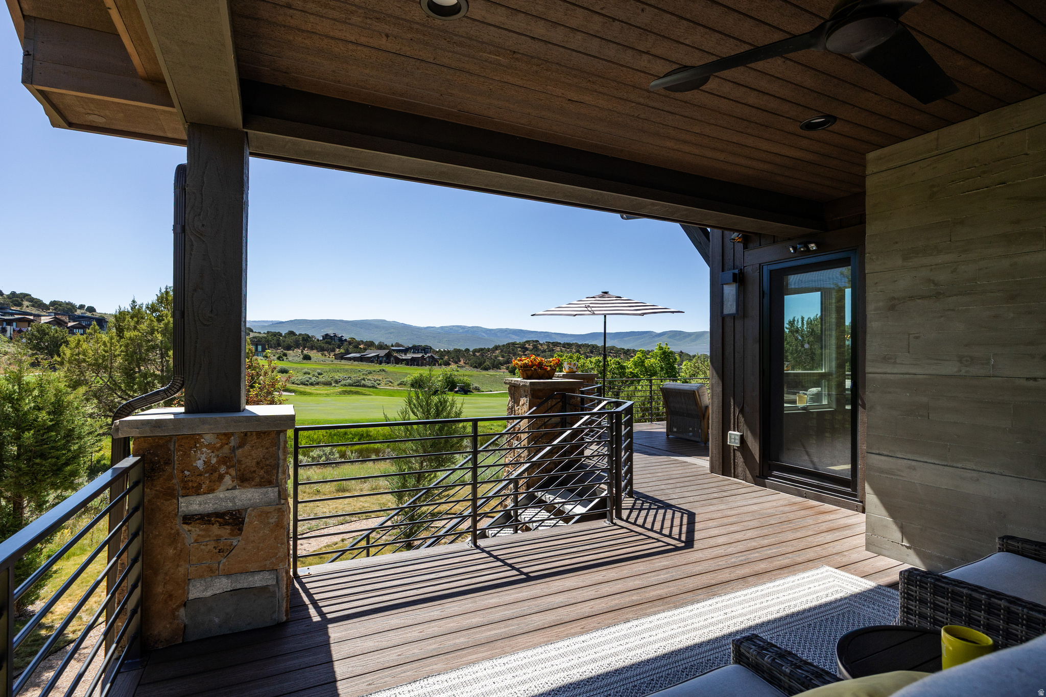 RED LEDGES - Residential