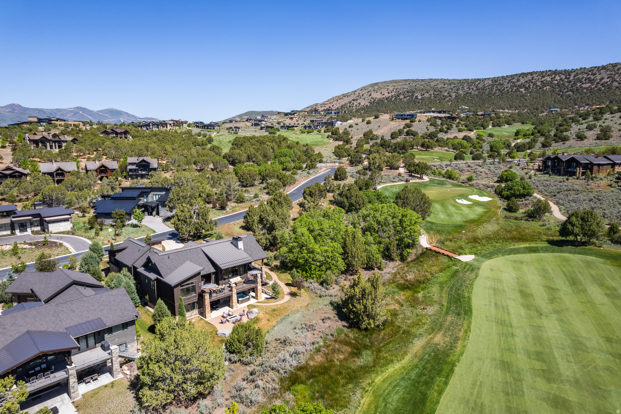RED LEDGES - Residential