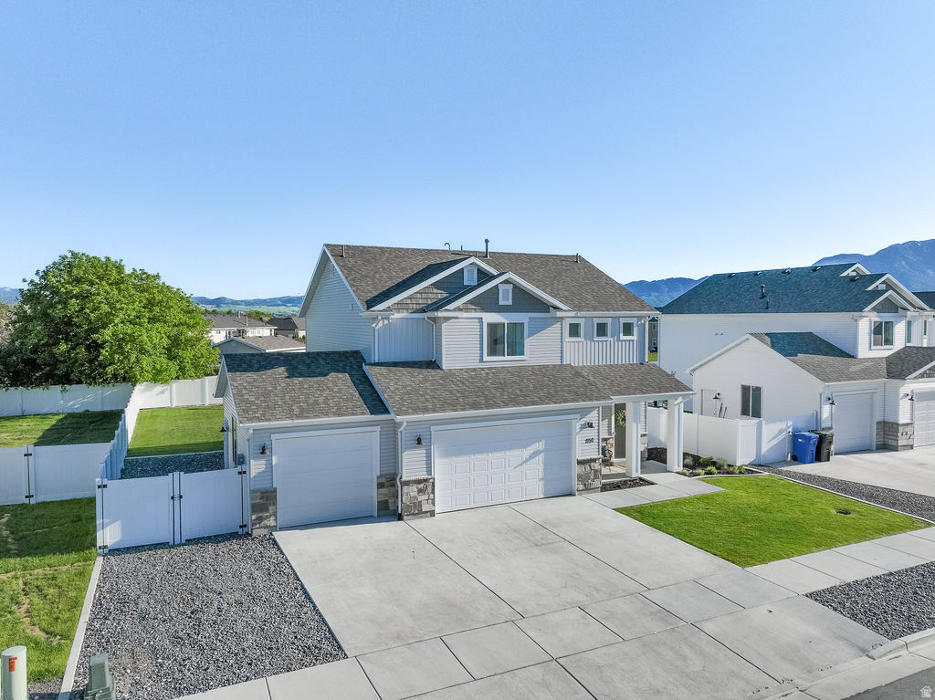 FIREFLY ESTATES - Residential