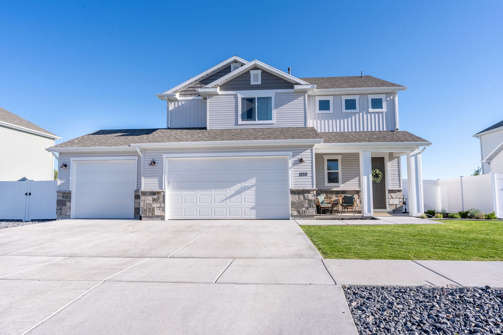 FIREFLY ESTATES - Residential
