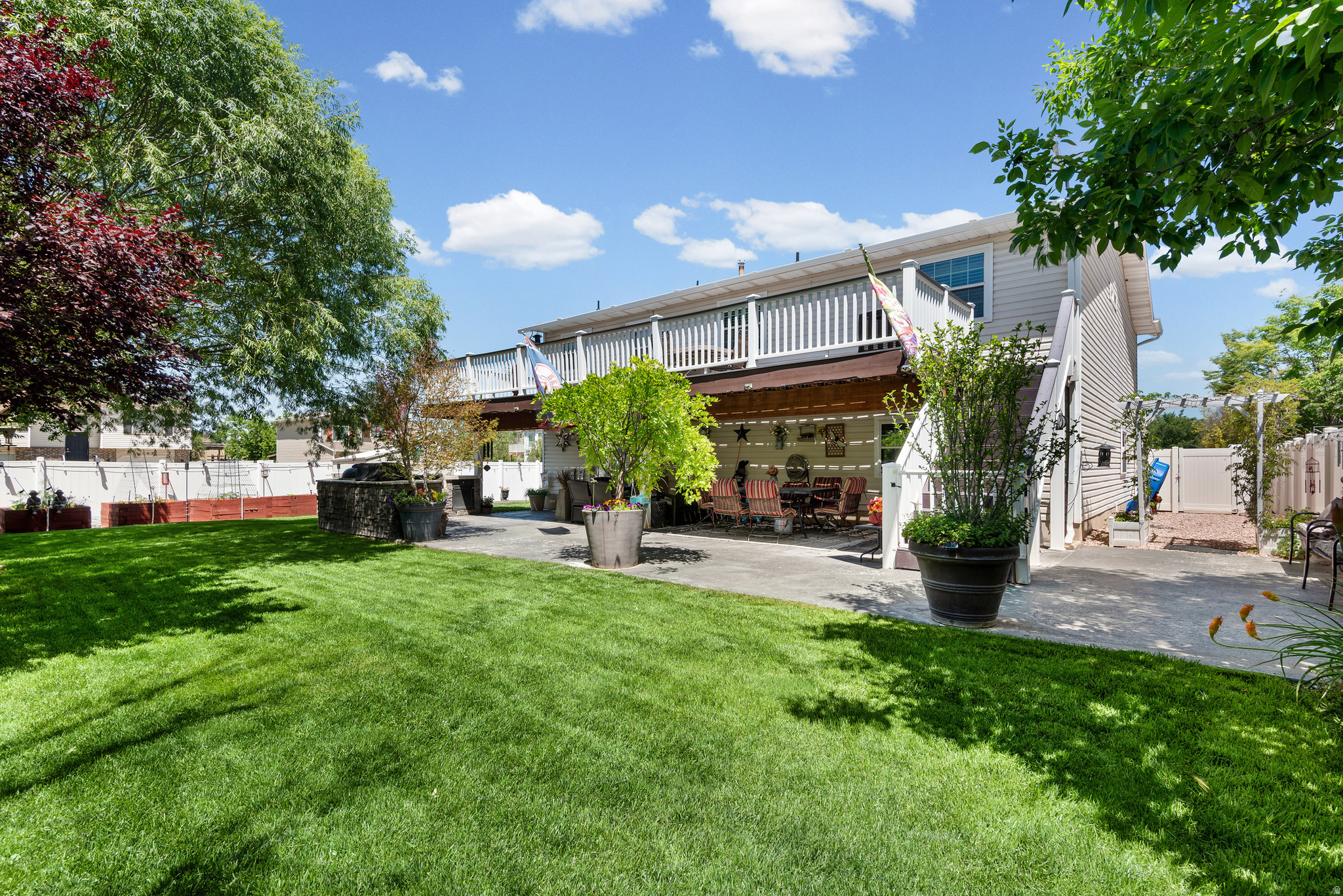 CLOVER DALE PARK - Residential
