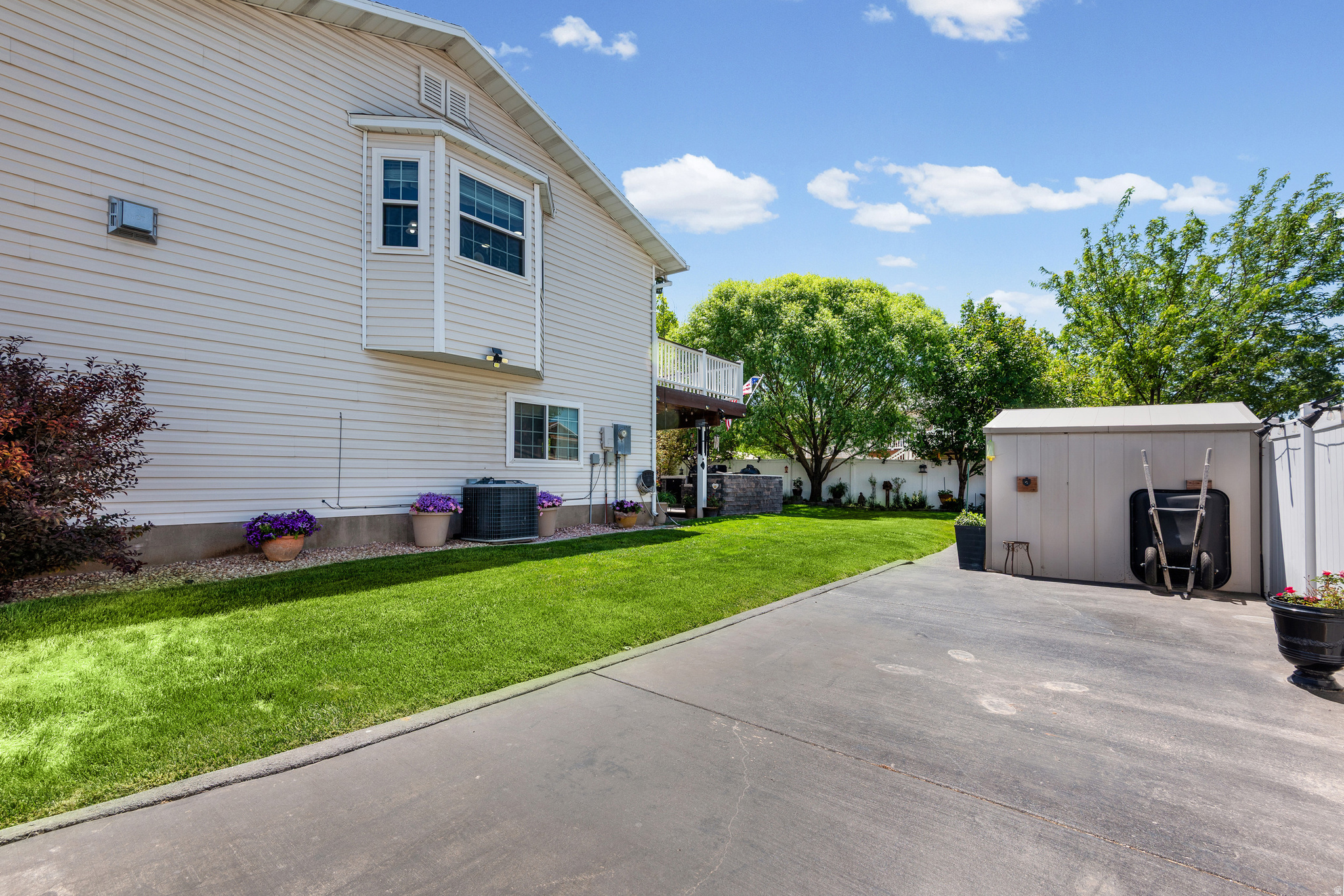 CLOVER DALE PARK - Residential