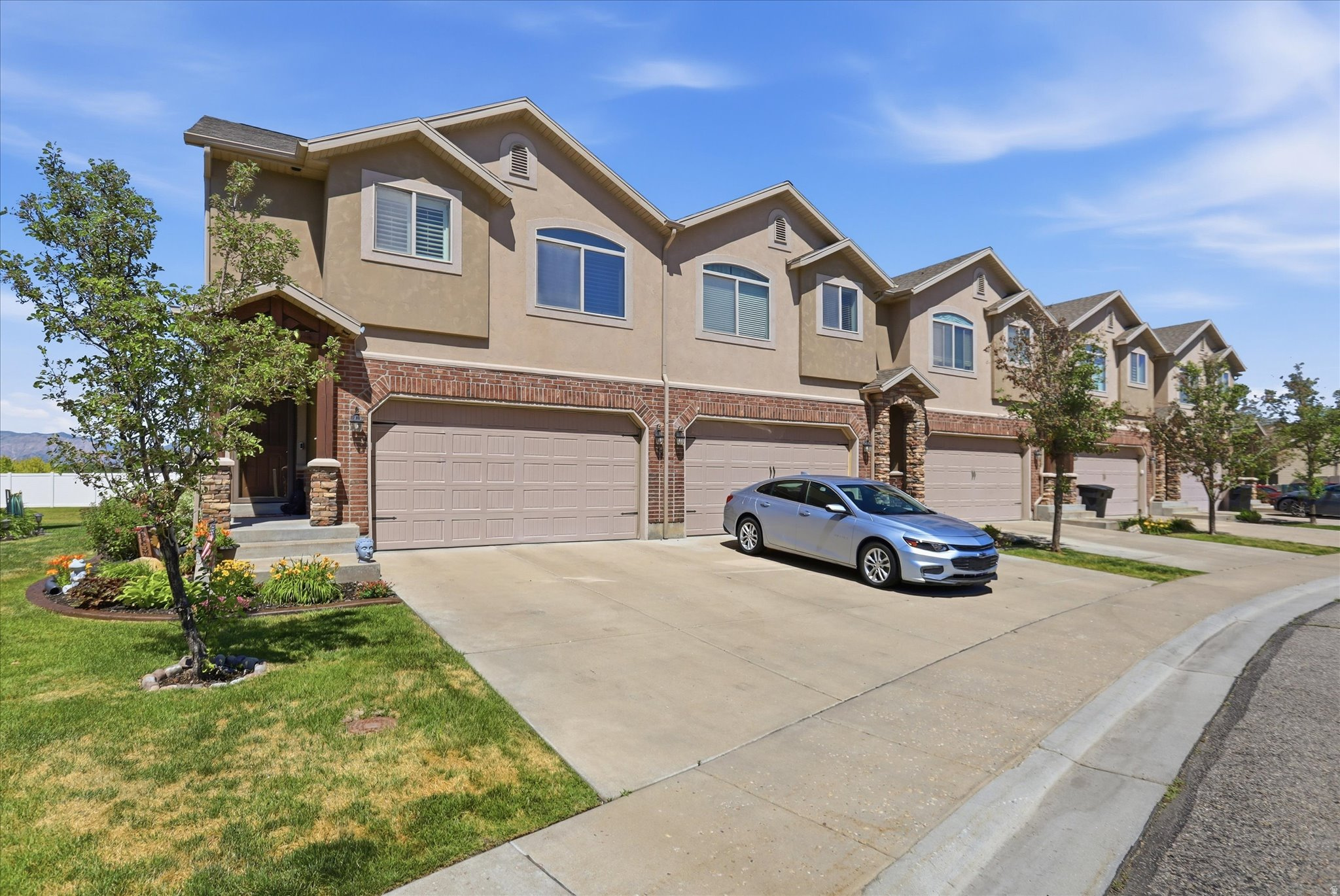 STONEY BROOK - Residential