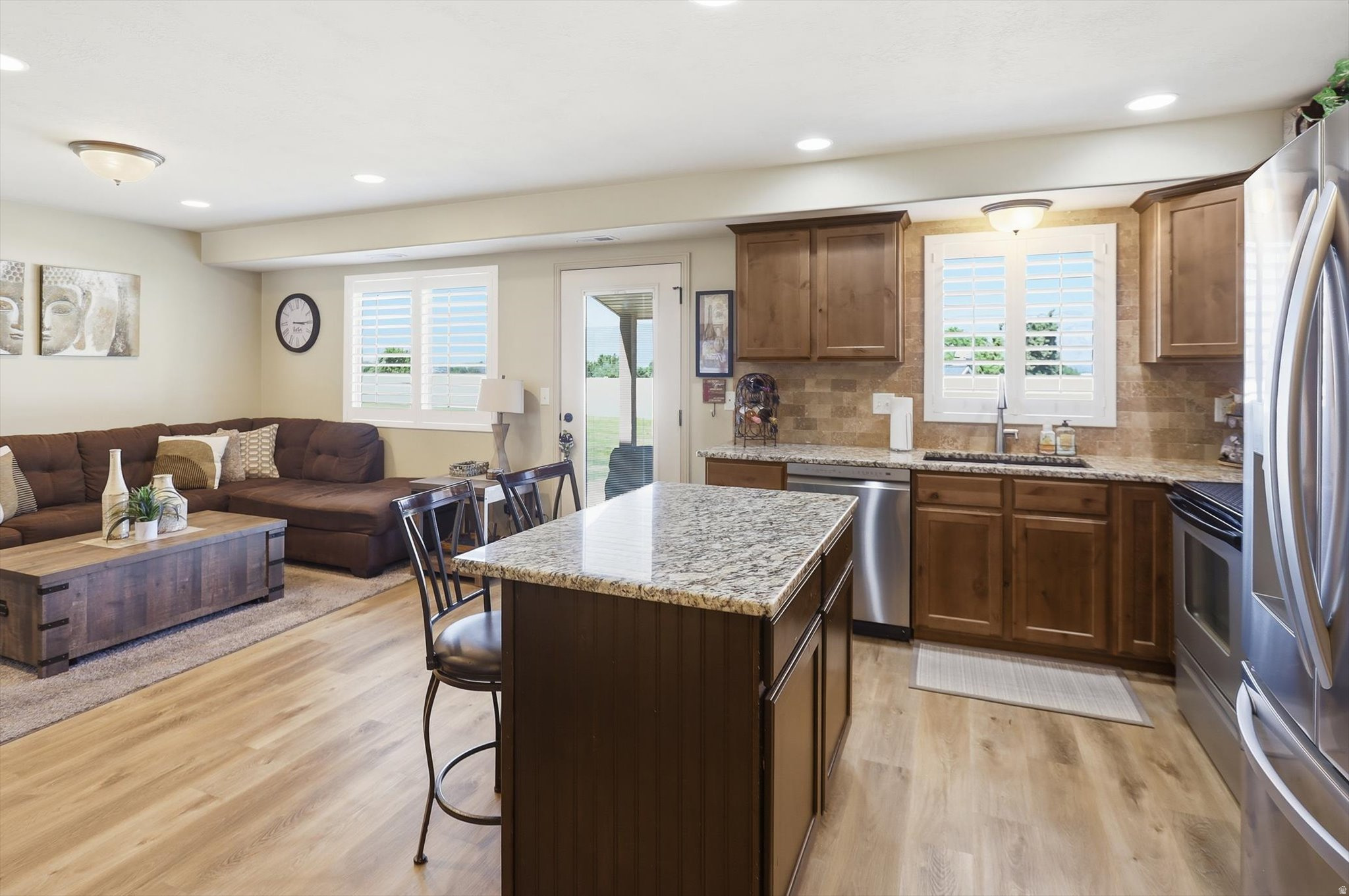 STONEY BROOK - Residential