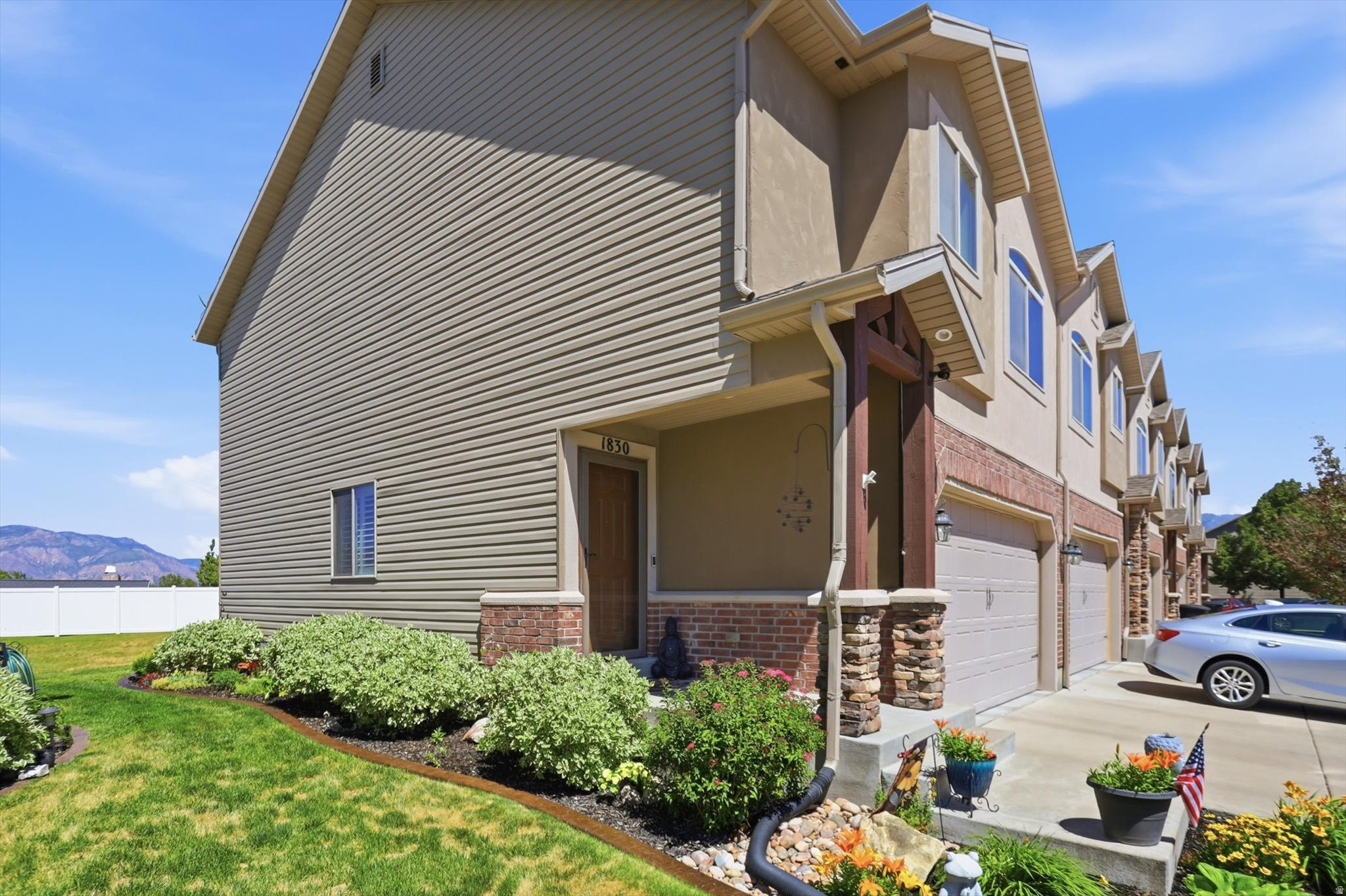 STONEY BROOK - Residential