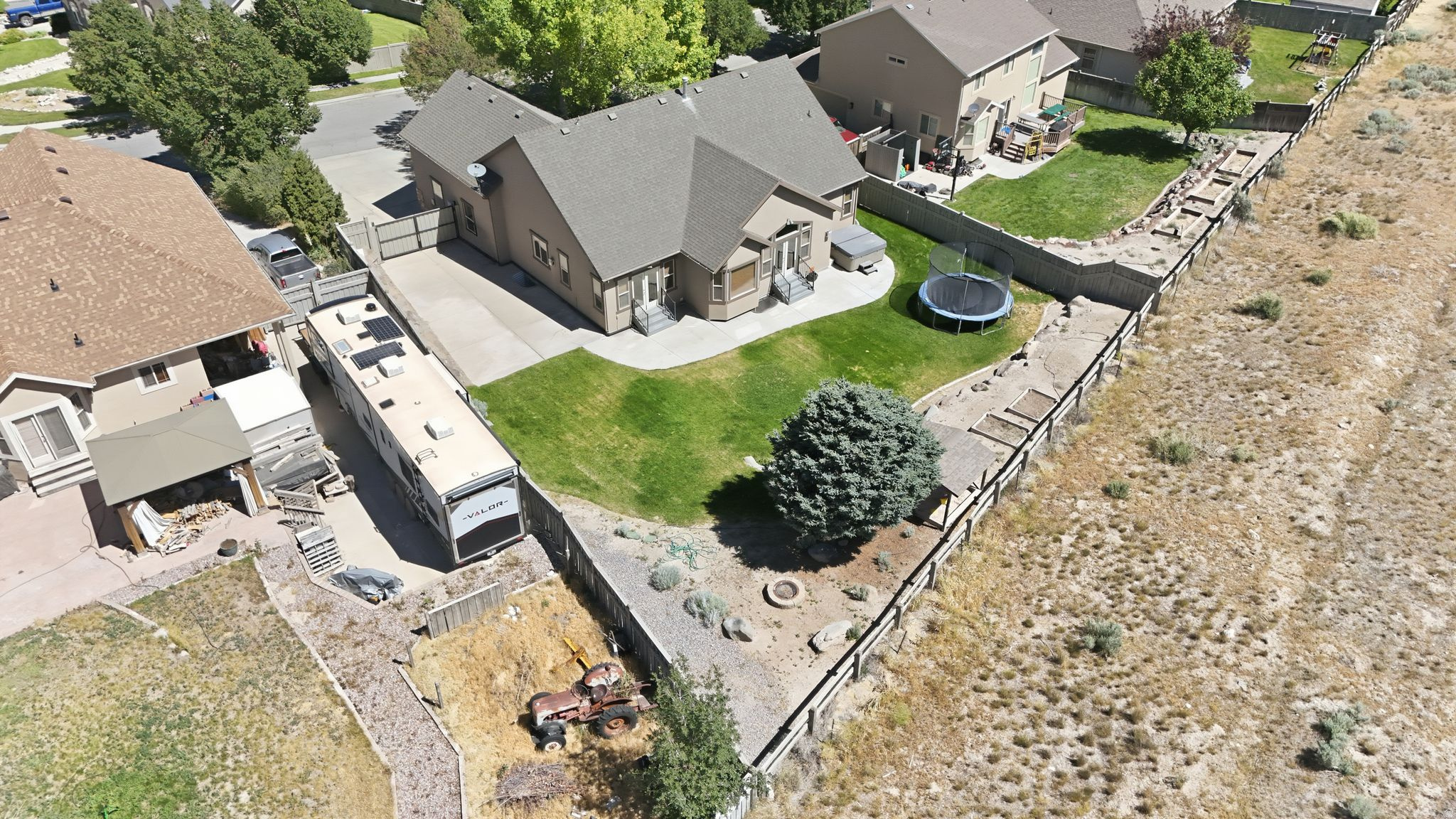 THE RANCHES - Residential