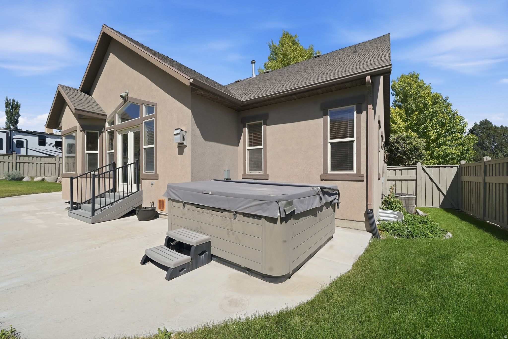THE RANCHES - Residential
