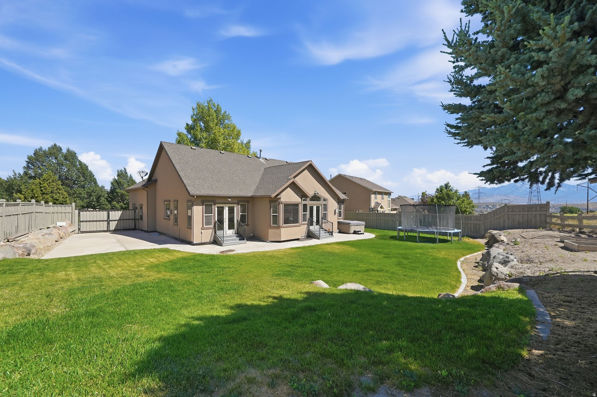 THE RANCHES - Residential
