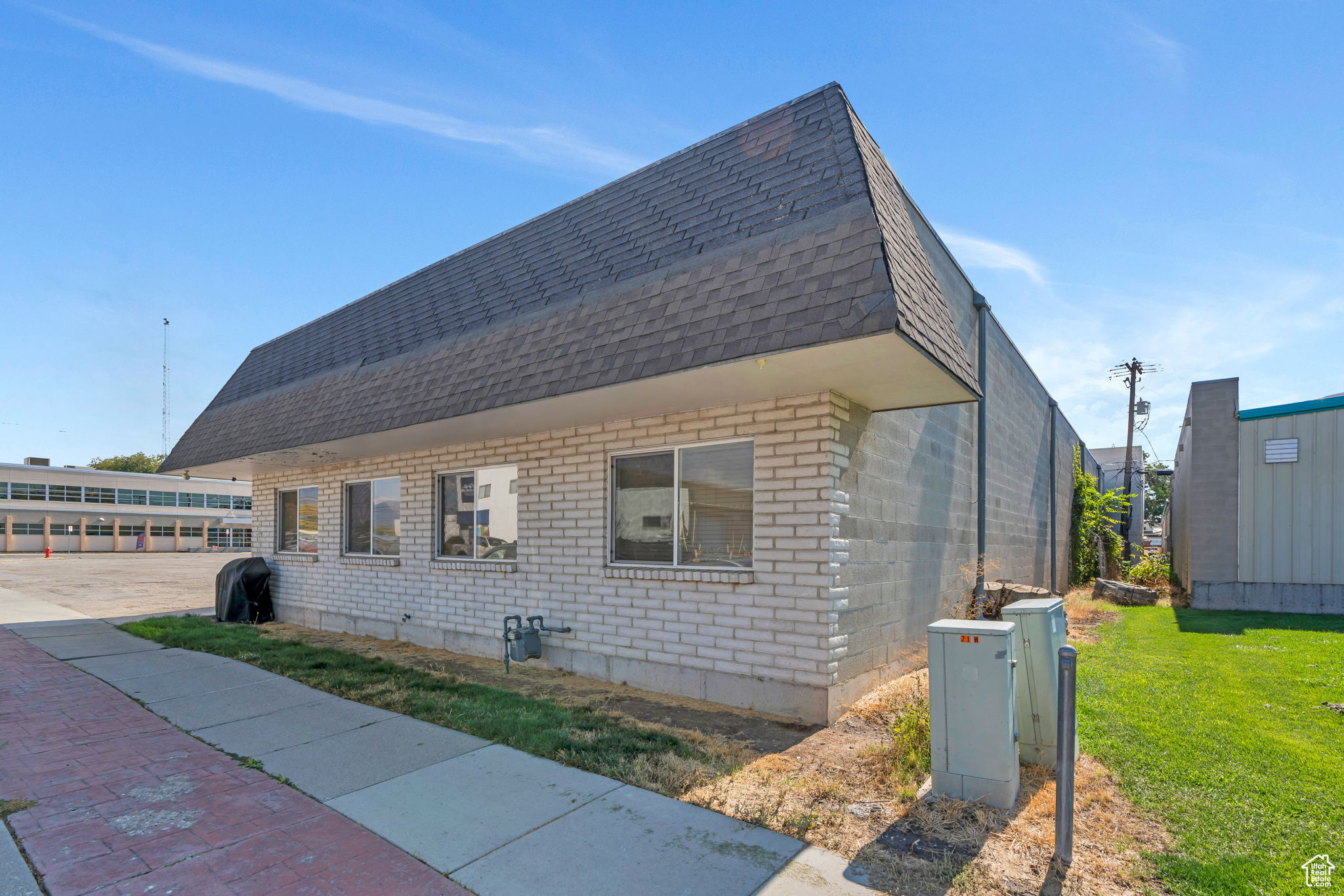 PARK - Commercial Sale