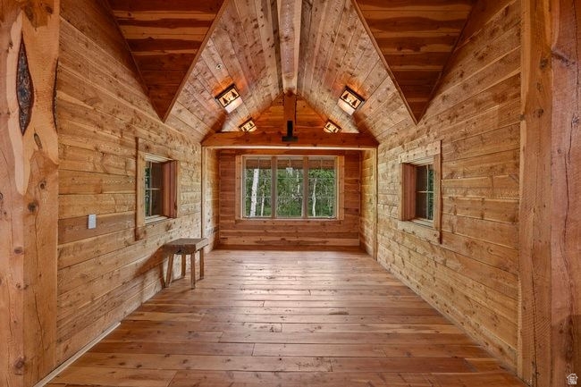 WOLF CREEK RANCH - Residential