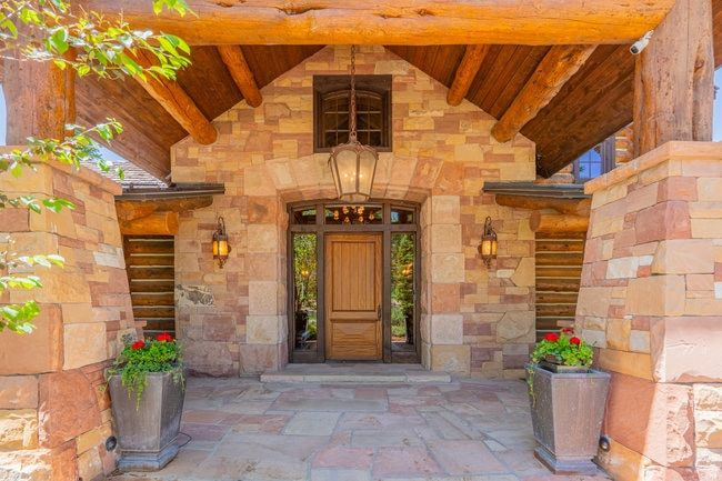 WOLF CREEK RANCH - Residential