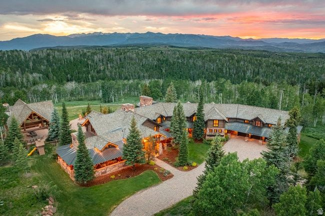 WOLF CREEK RANCH - Residential
