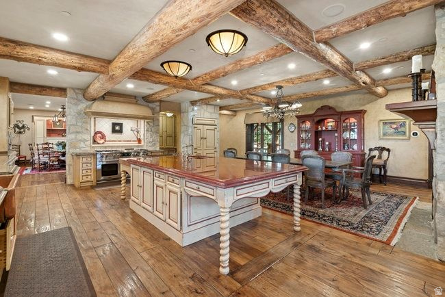 WOLF CREEK RANCH - Residential