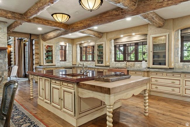 WOLF CREEK RANCH - Residential