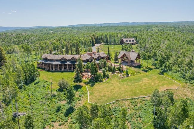 WOLF CREEK RANCH - Residential