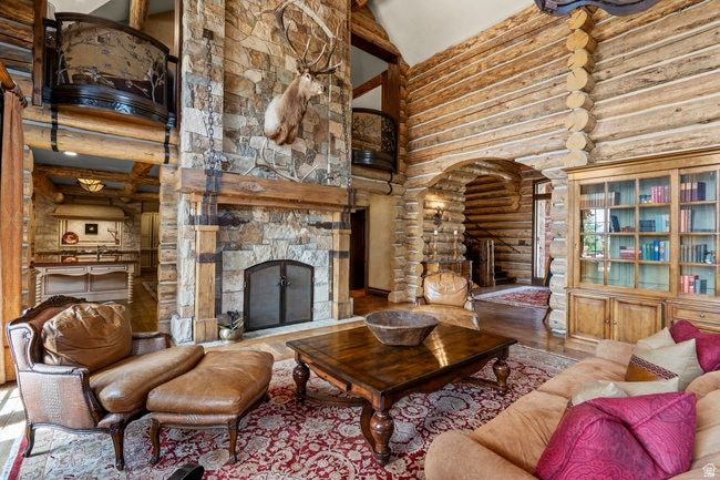 WOLF CREEK RANCH - Residential