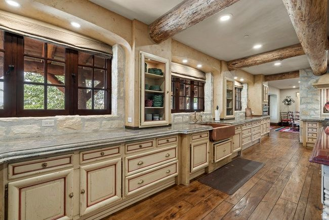 WOLF CREEK RANCH - Residential