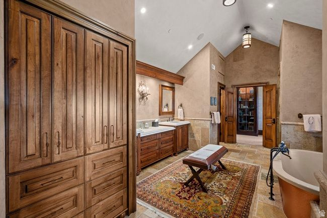 WOLF CREEK RANCH - Residential